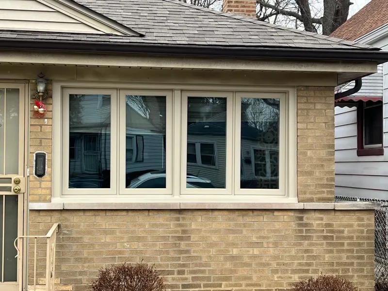 Chicago, Illinois home upgraded with new replacement windows 