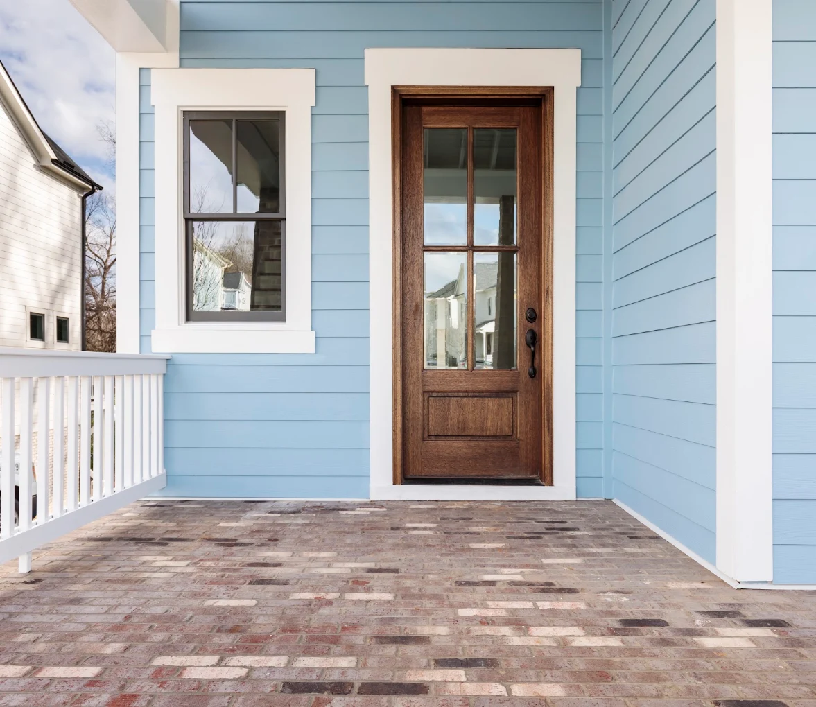 Chicago, Illinois home upgraded with new replacement entry door