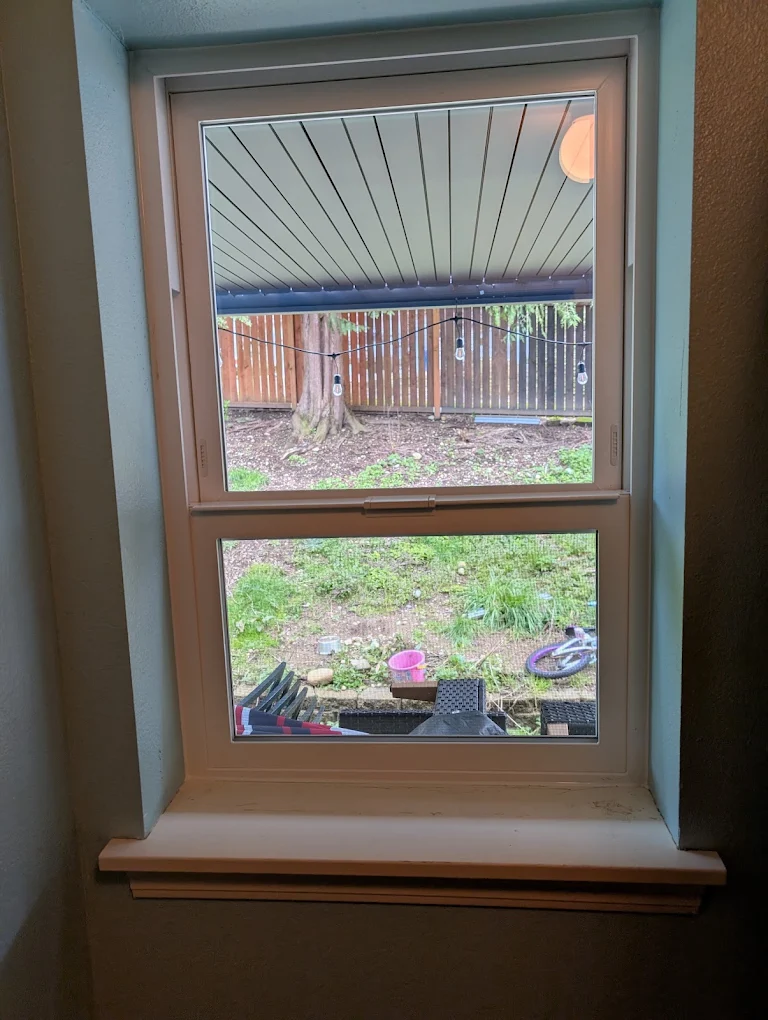 Seattle, Gallery Image replacement windows and doors